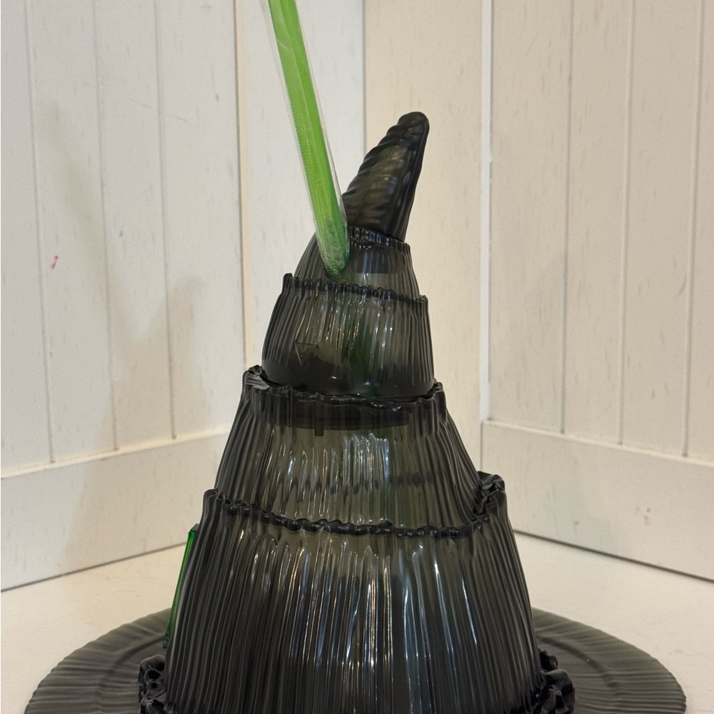 WICKED Elphaba Witch Hat Cup (Regal Exclusive) - NEW SEALED Wizard Of Oz - Picture 5 of 7